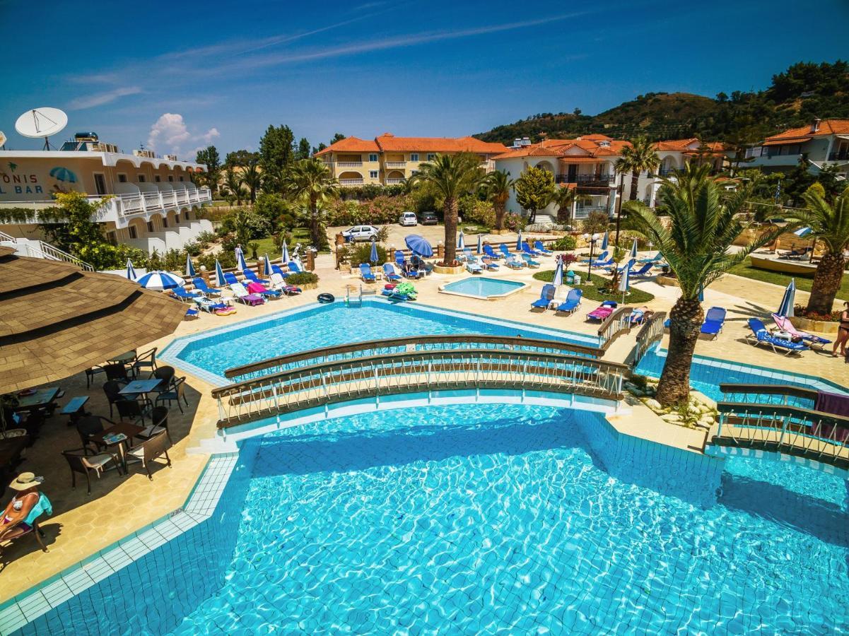 Antonis Apartments Каламакион Экстерьер фото